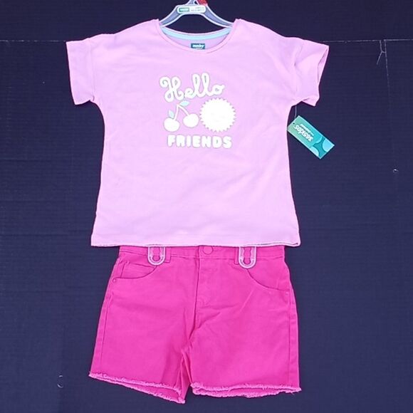 Girls Shorts & T Shirt - Picture 1 of 4